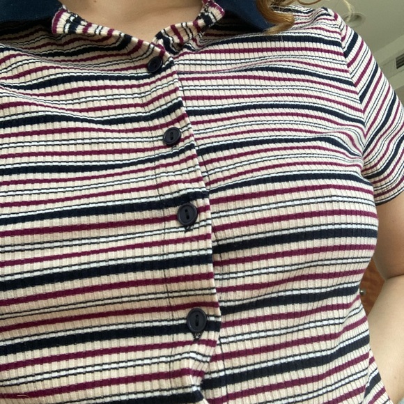 Striped Collar Crop Top ☀️ - Picture 4 of 4